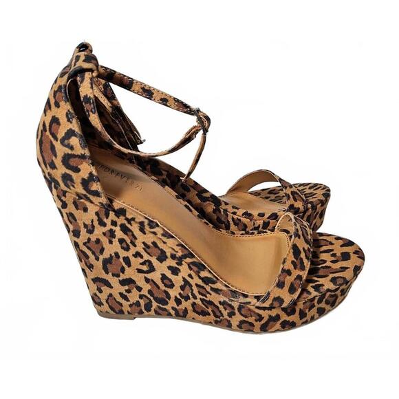 Forever 21 Women's Leopard Print Wedge Heels Size 7 - Picture 2 of 11